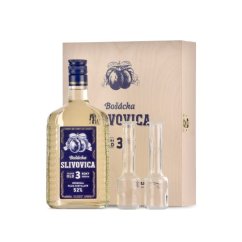 Slivovica Bošácka 3-ročná + 2 poháre drevo 52% 0,7L