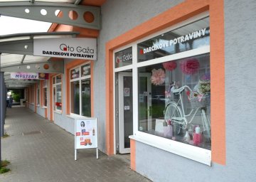 Senica, Central Pasáž